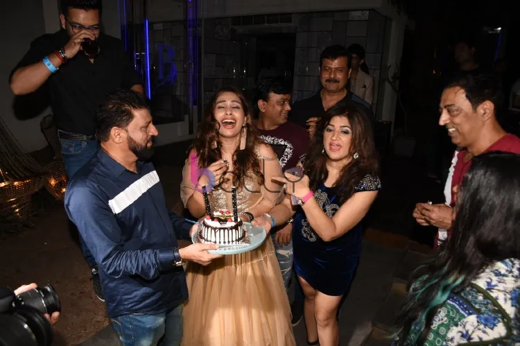 IPL Anchor Priyanka Tiwari Celebrate her birthday with bollywood celebs and friends