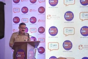Shri Vivek Phansalkar- IPS Police Commissioner of Mumbai Addressing the event