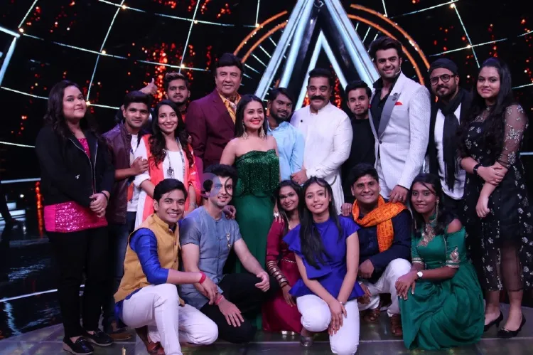 Kamal Haasan with the judges and contestants 