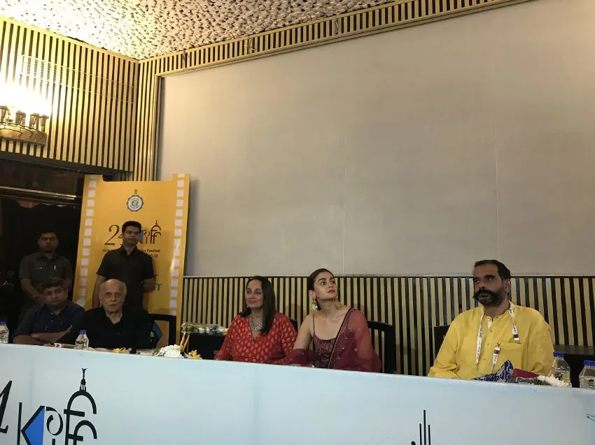 Mahesh Bhatt, Soni Razdan, Alia Bhatt