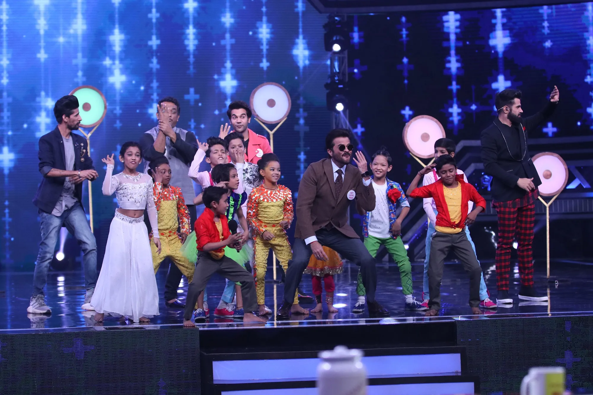 Anil Kapoor Performing With Conestants Of Super Dancer Chapter 3