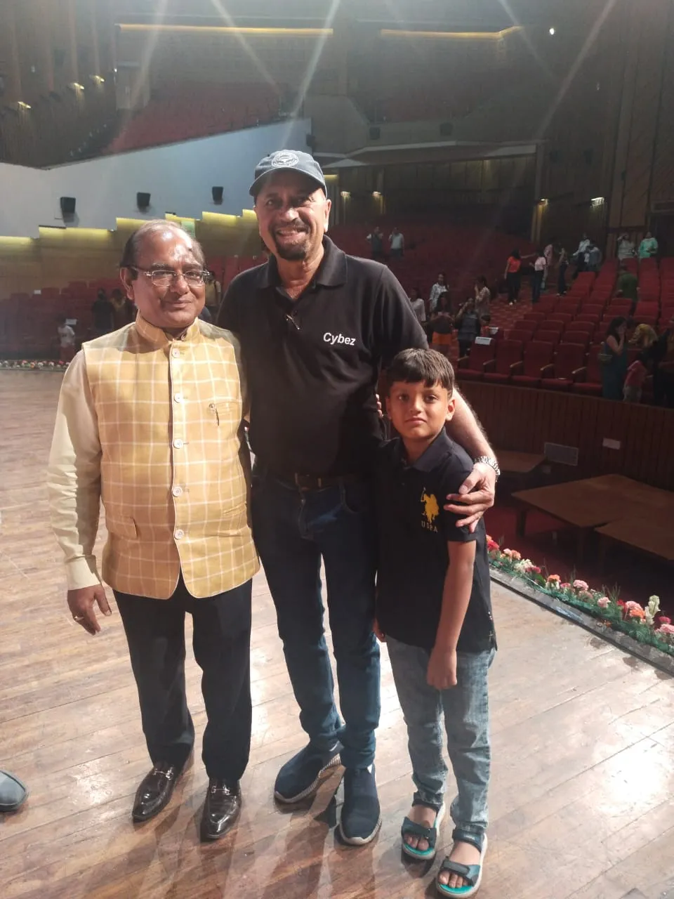 Mukesh Gupta Ji,MD Graphisads & my Grandson at Rambo circus,Sri fort Auditorium,New Delhi