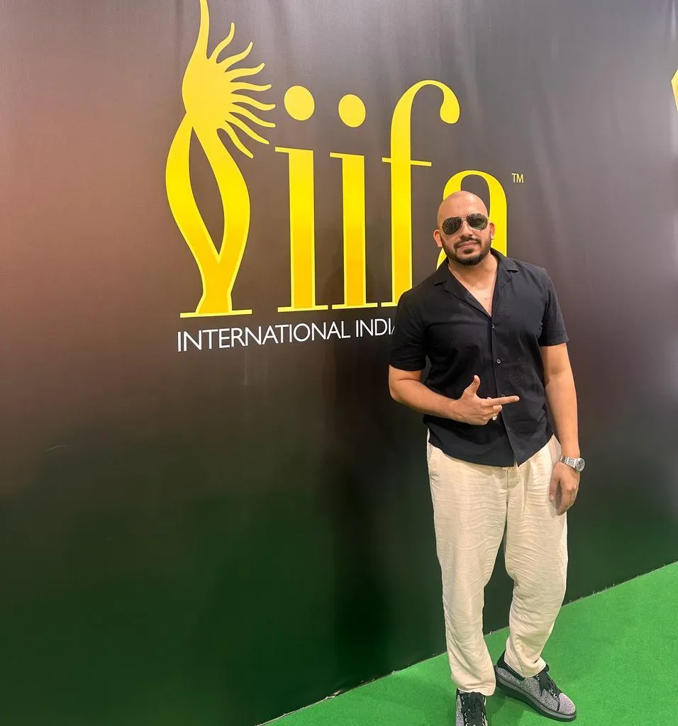Singer actor Ali Quli Mirza sizzles in IIFA Abu Dhabi (2)