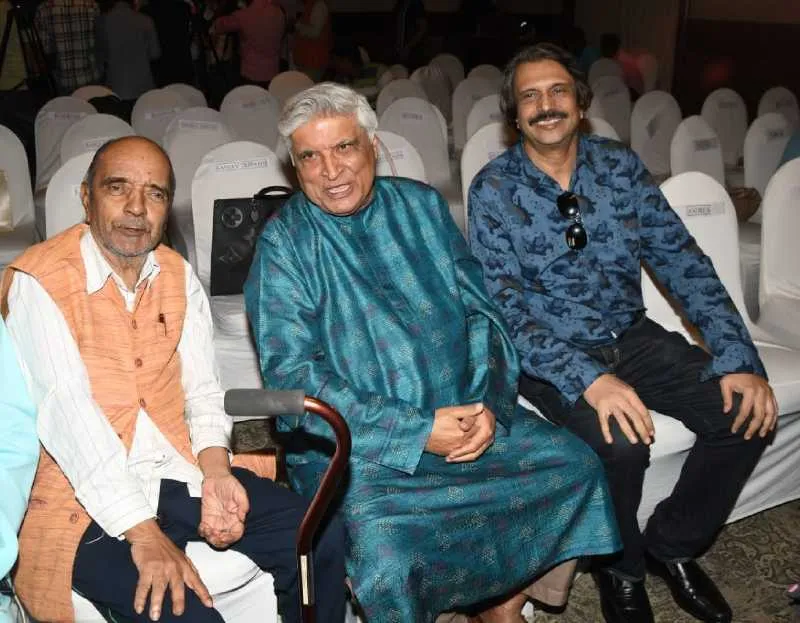 Ali Peter John with Javed Akhtar and Chaitanya Padukone
