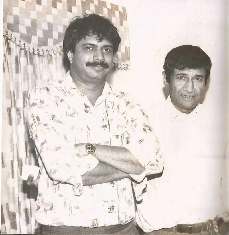 Dev Anand ( right) in his penthouse with Chaitanya Padukone