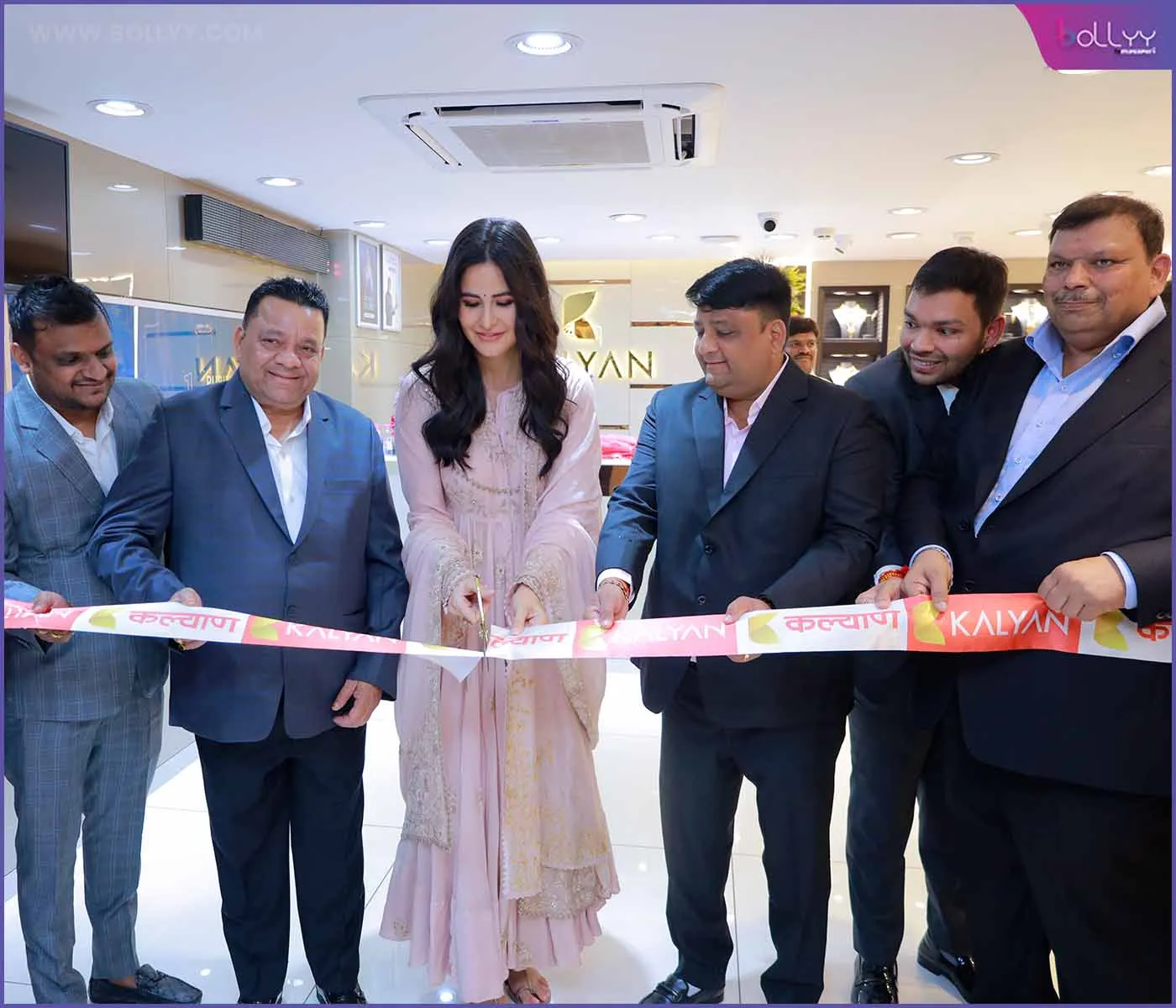 Kalyan Jewellers' Global Brand Ambassador Katrina Kaif inaugurates all-new showroom at VIP Road in Kolkata